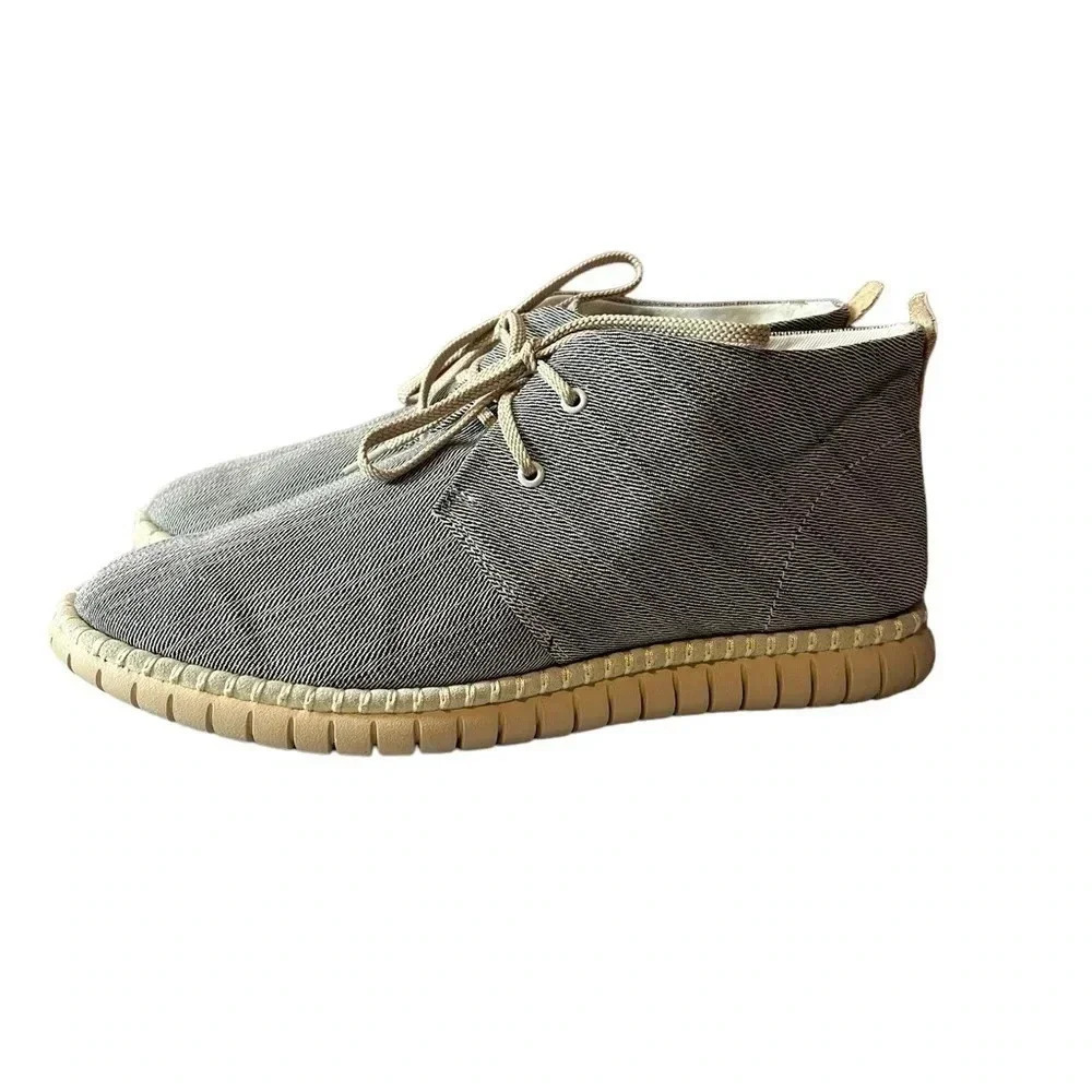 Clark’s Women’s Canvas Ankle Tie Shoes Light Tan Casual Size 7 - Picture 2 of 8